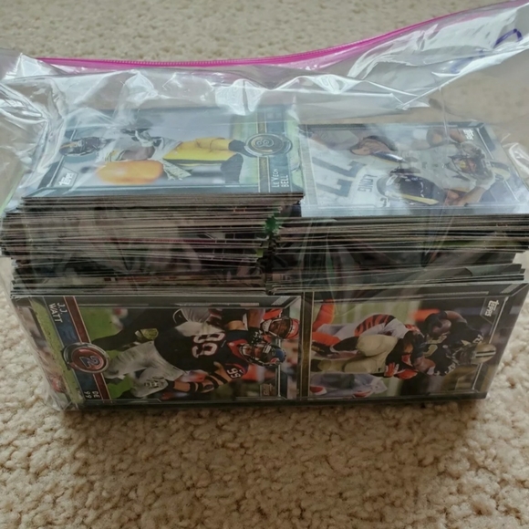 SOLD NFL trading cards lot - Picture 7 of 8